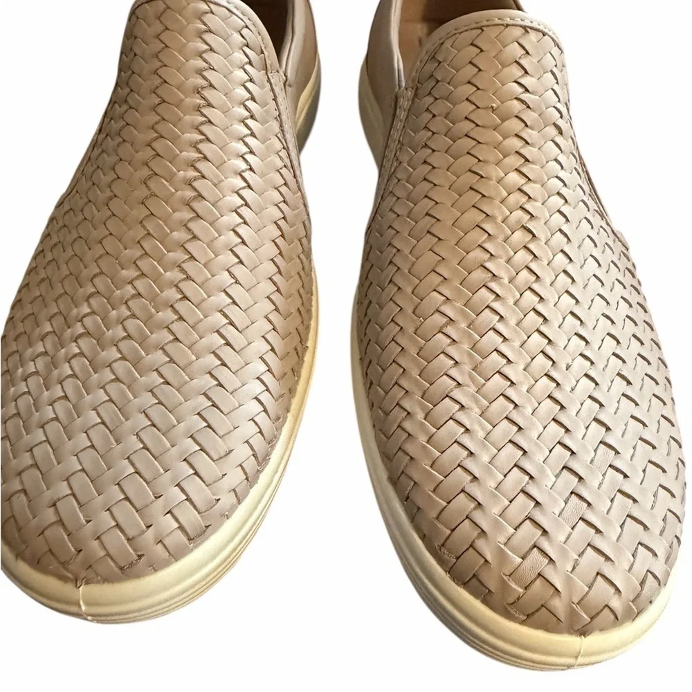 New Ecco Soft 7 Slip On Shoes Leather Woven Sneakers Size Women 11 NWOT